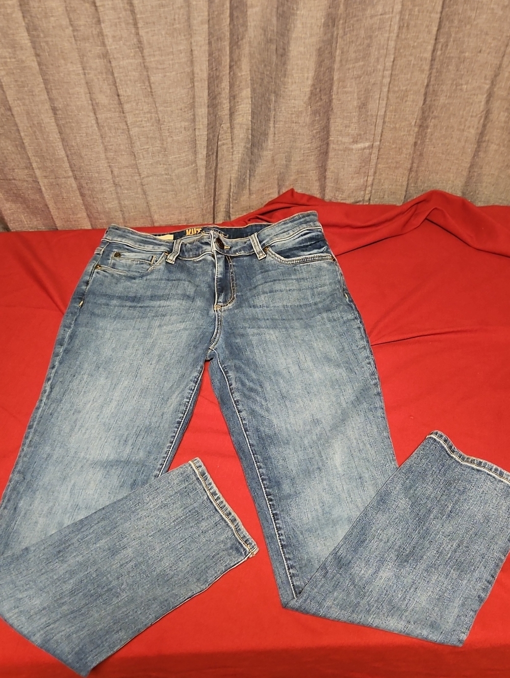 Kut from the Kloth Katy Boyfriend Light Blue Straight Leg Jeans